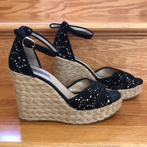 Steve Madden Marrvil Wedges
